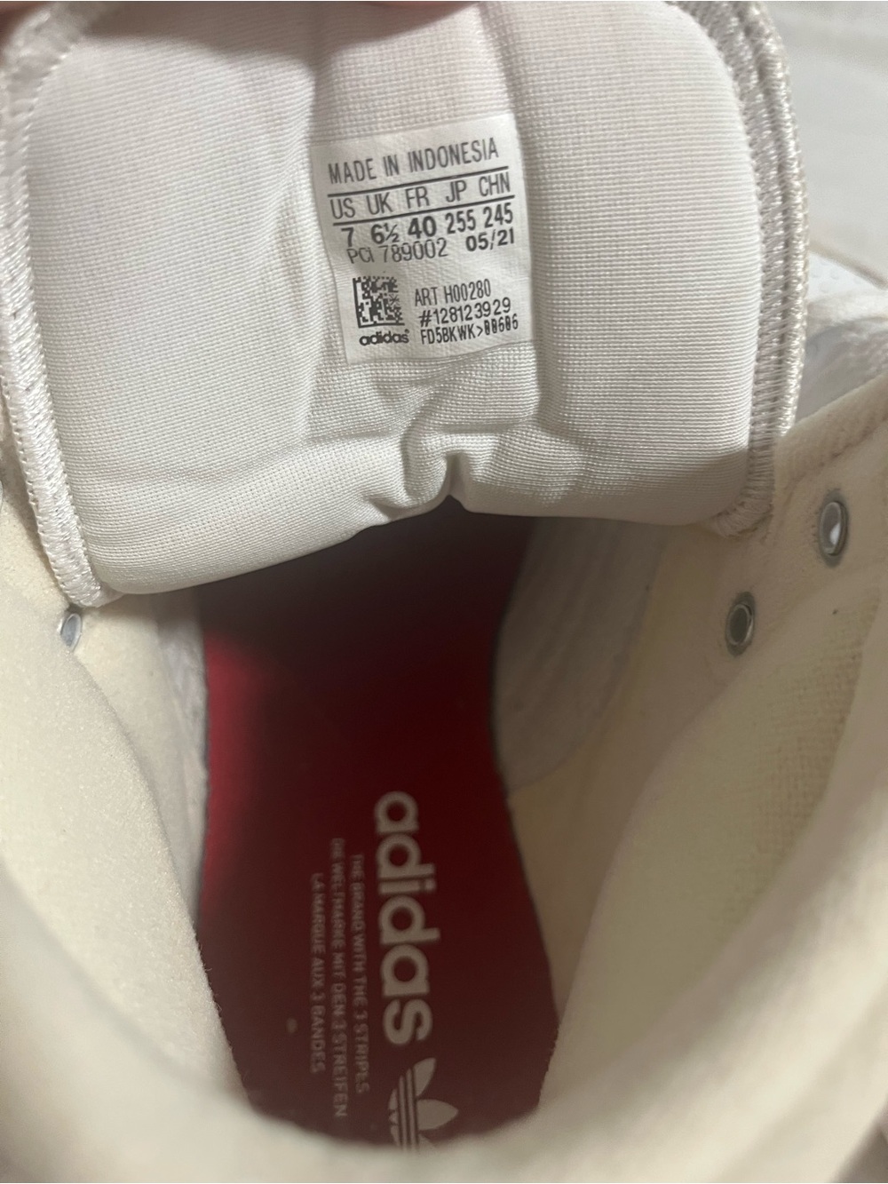 Adidas Men’s White Sneakers with Red Accents - Picture 5 of 6